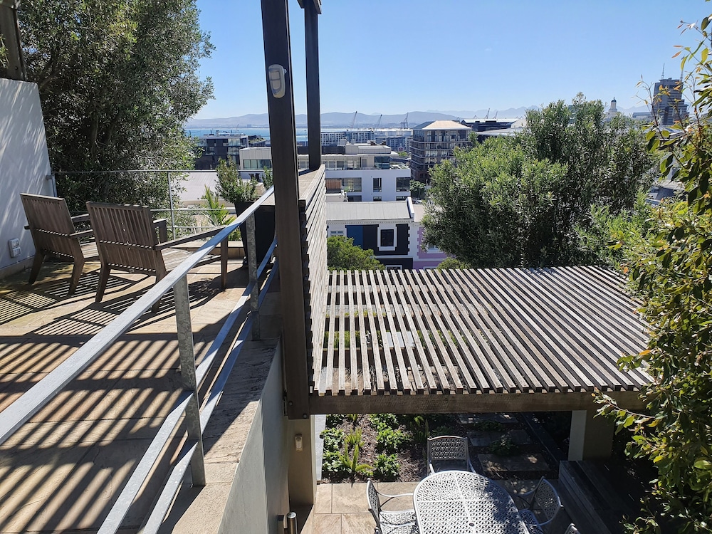 DE WATERKANT COTTAGES & APARTMENTS by null