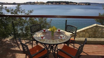 Apartment, 2 Bedrooms | Terrace/patio