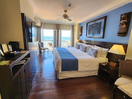 Deluxe SuperKing Bay View & Terrace