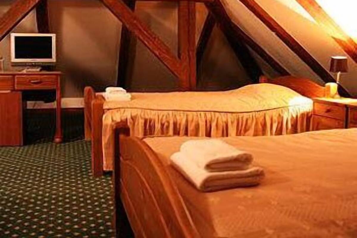 Schallisolierte Zimmer, Bügeleisen/Bügelbrett, Zustellbetten
