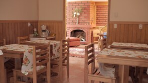 Food-Court