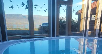 Hotel Sveinbjarnargerdi