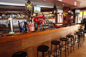 Pool views, serves breakfast