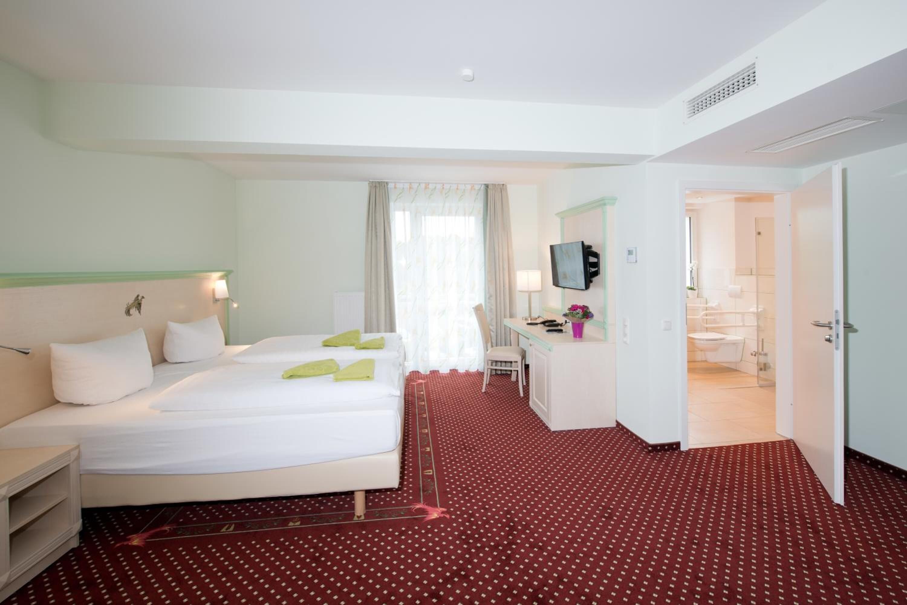 minibar, rollaway beds, free wifi