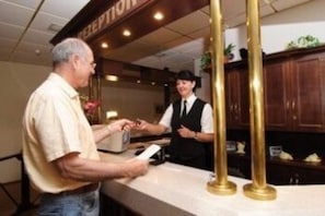 Reception - Hotel Schäfereck (Blowatz)