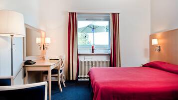 Economy Double Room, 1 Double Bed | Desk, blackout drapes, iron/ironing board, free WiFi