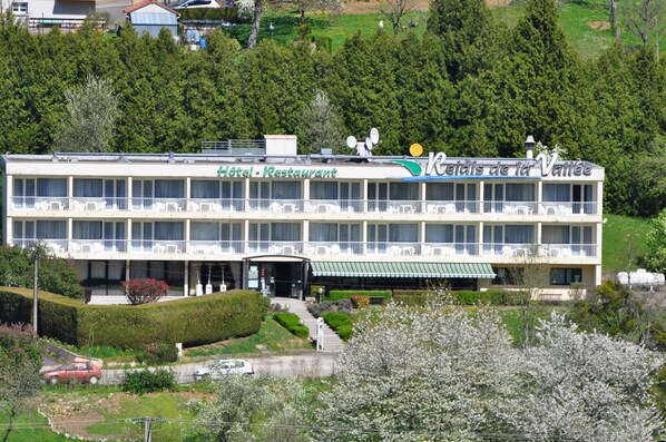 Front of property - Relais de la Vallée (Hyevre-Paroisse)