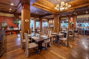 Daily buffet breakfast (THB 690 per person)