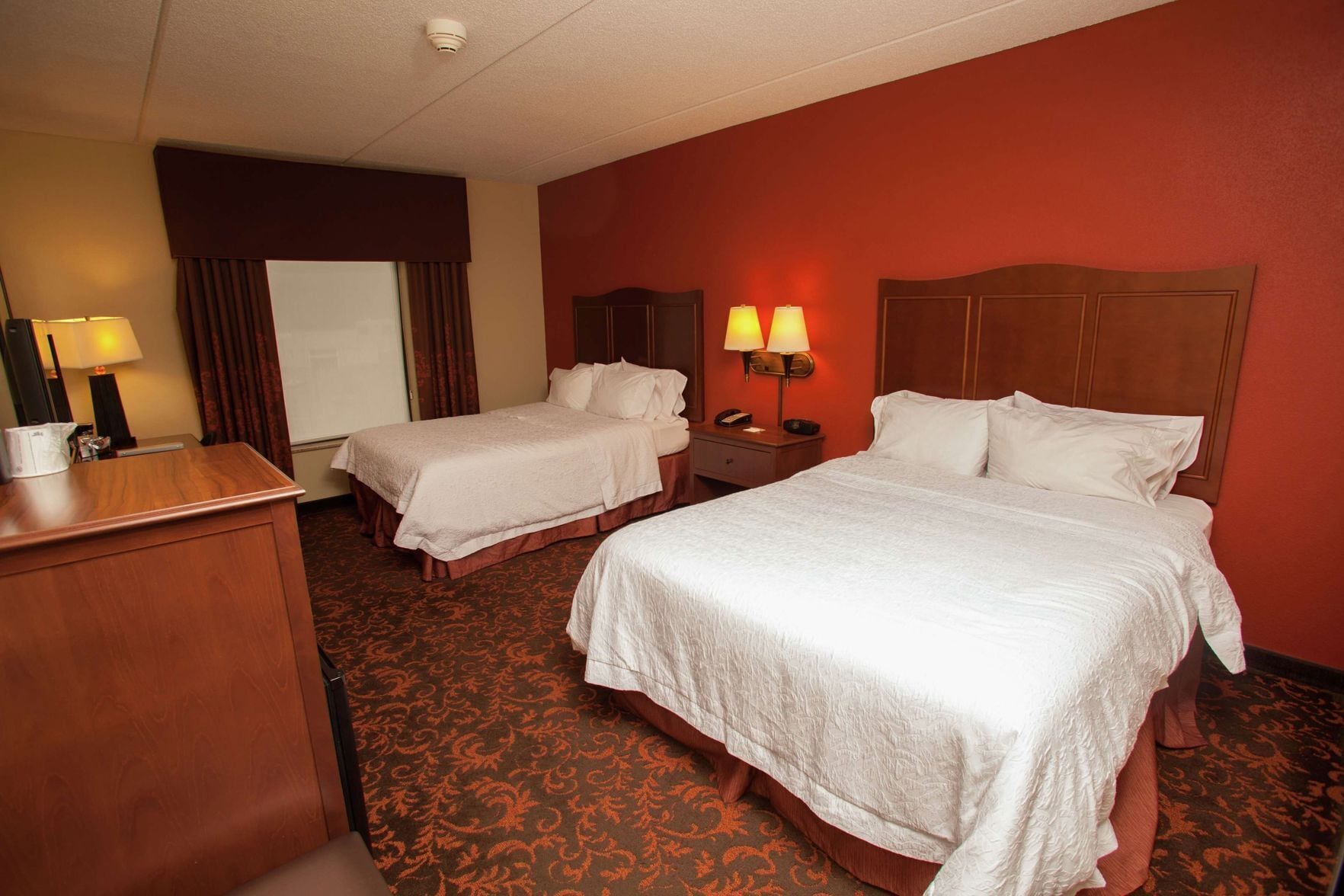 Hypo-allergenic bedding, in-room safe, blackout curtains, soundproofing