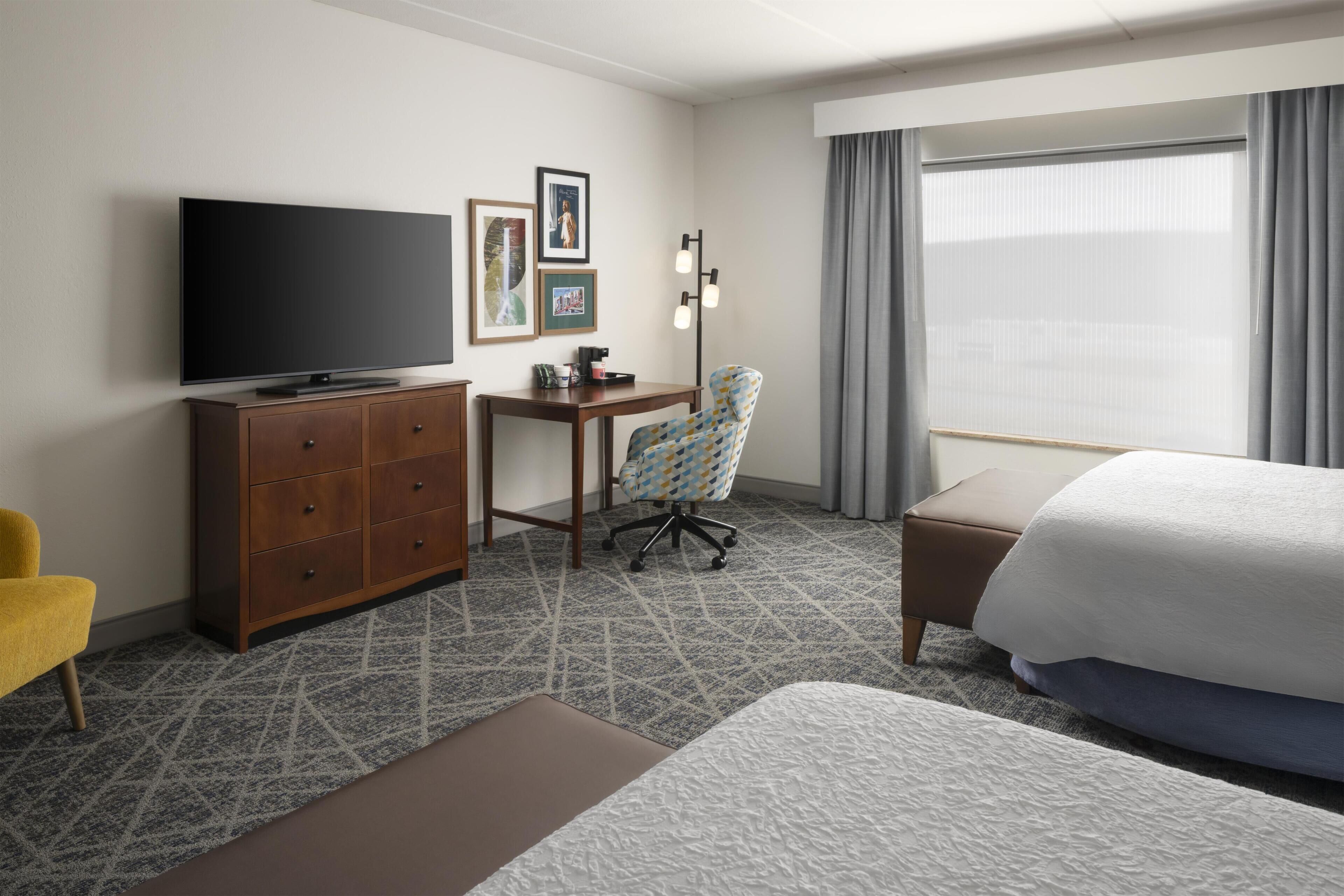 Room, 2 Queen Beds, Accessible, Bathtub | Hypo-allergenic bedding, in-room safe, blackout drapes, soundproofing