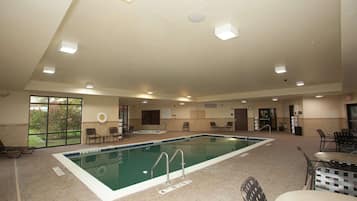 Indoor pool, pool loungers