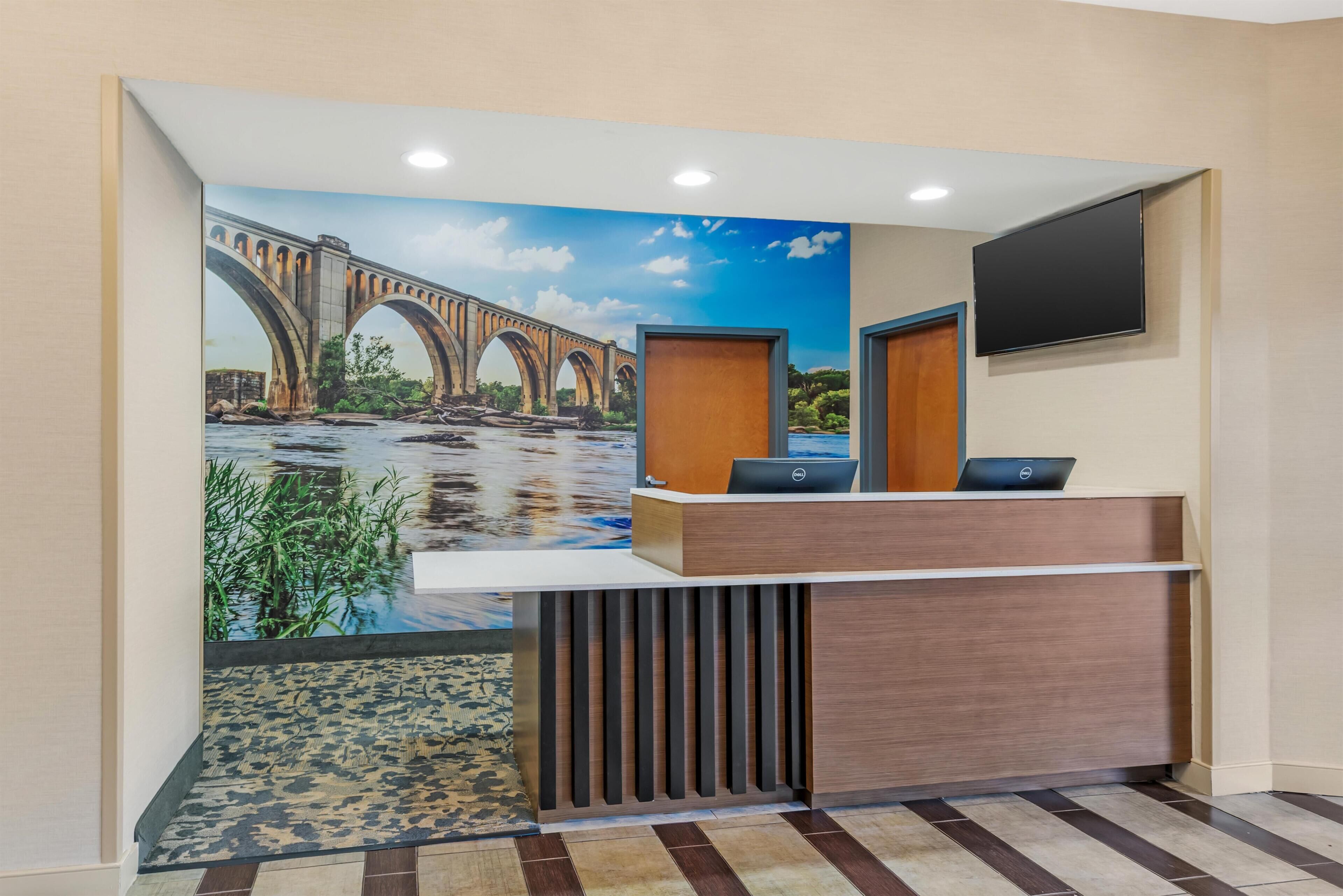 Photo - Best Western Plus Glen Allen Inn
