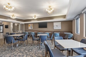 Free daily buffet breakfast - Best Western Plus Glen Allen Inn (Glen Allen)