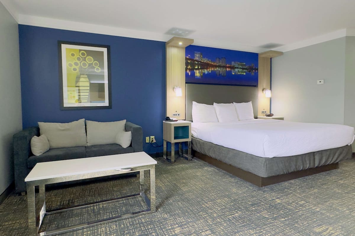 迷你冰箱、微波炉、茶具/咖啡用具