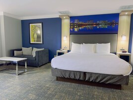 Standard Room, 1 King Bed, Accessible, Kitchen | Premium bedding, pillowtop beds, individually decorated