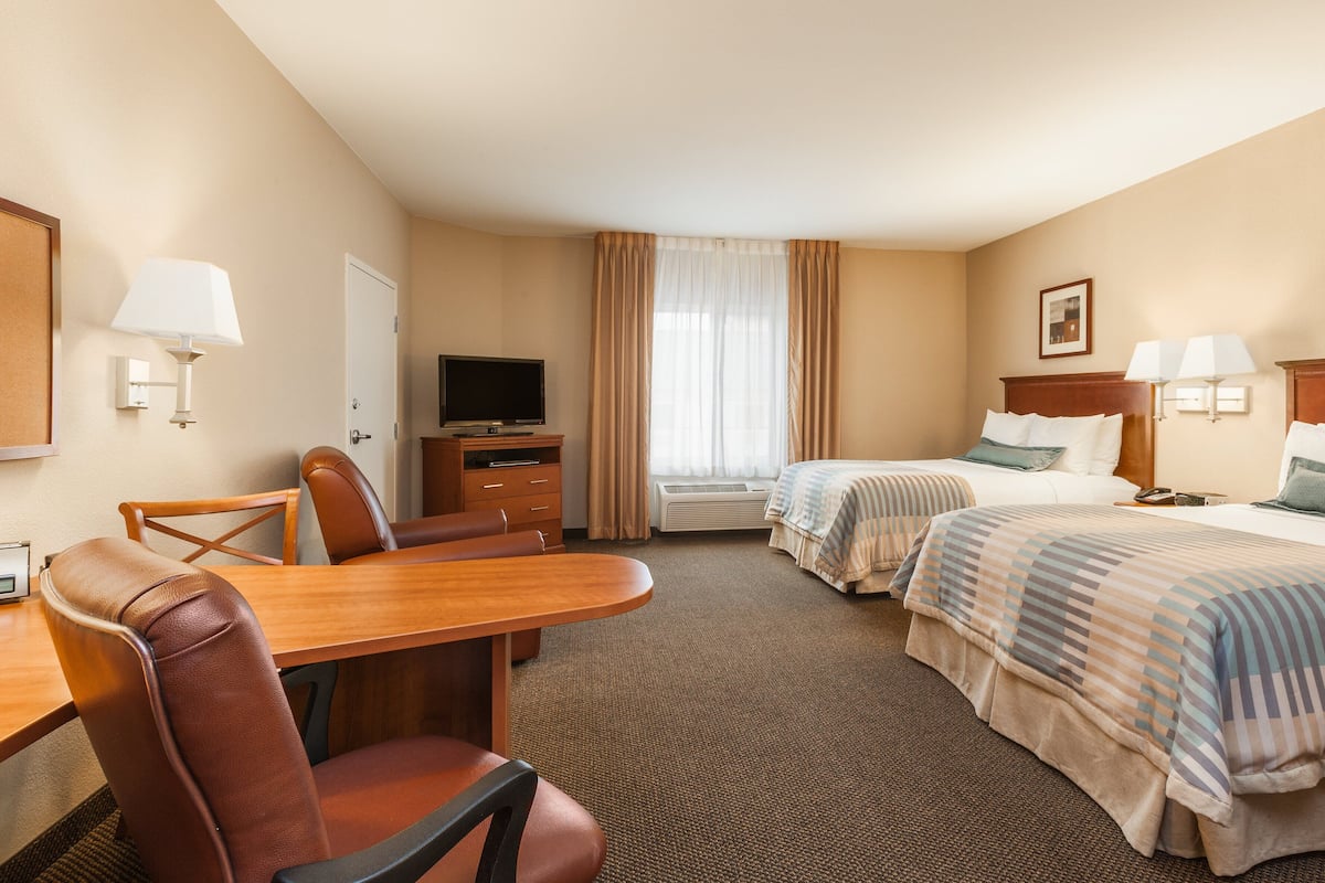 1 bedroom, in-room safe, desk, iron/ironing board