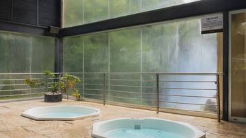 Tab mandi berpancutan