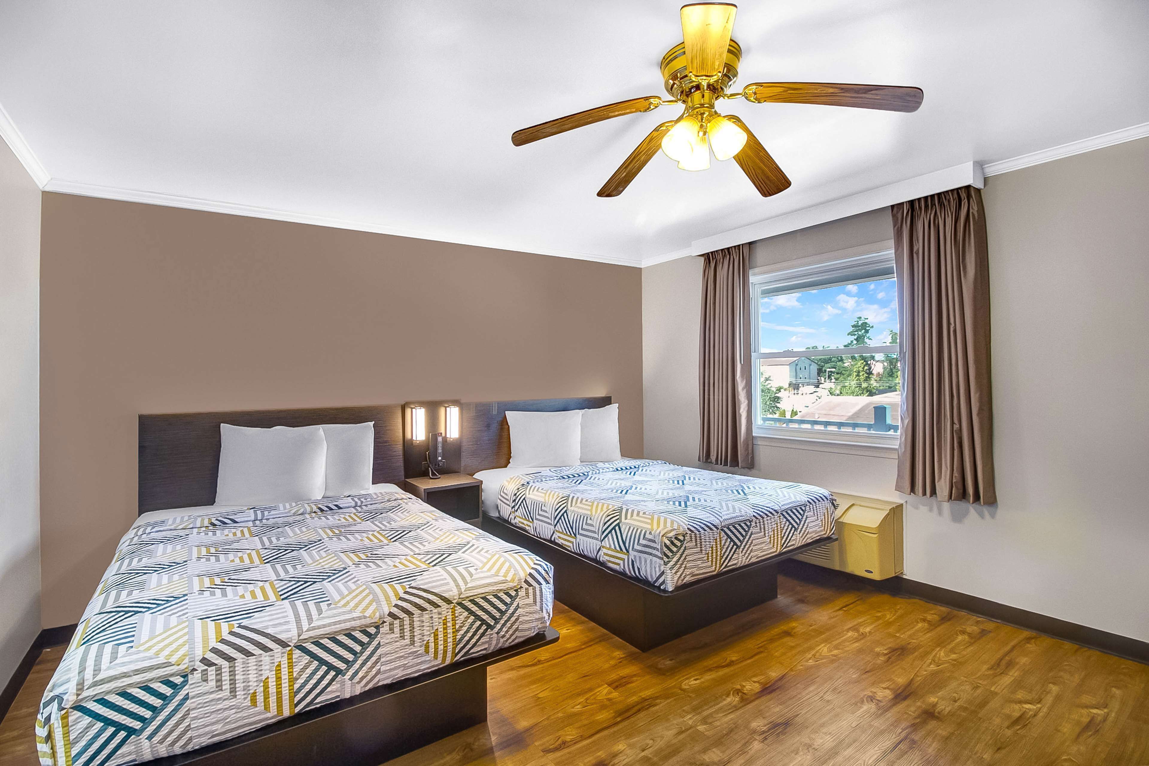 Wifi gratis y ropa de cama 