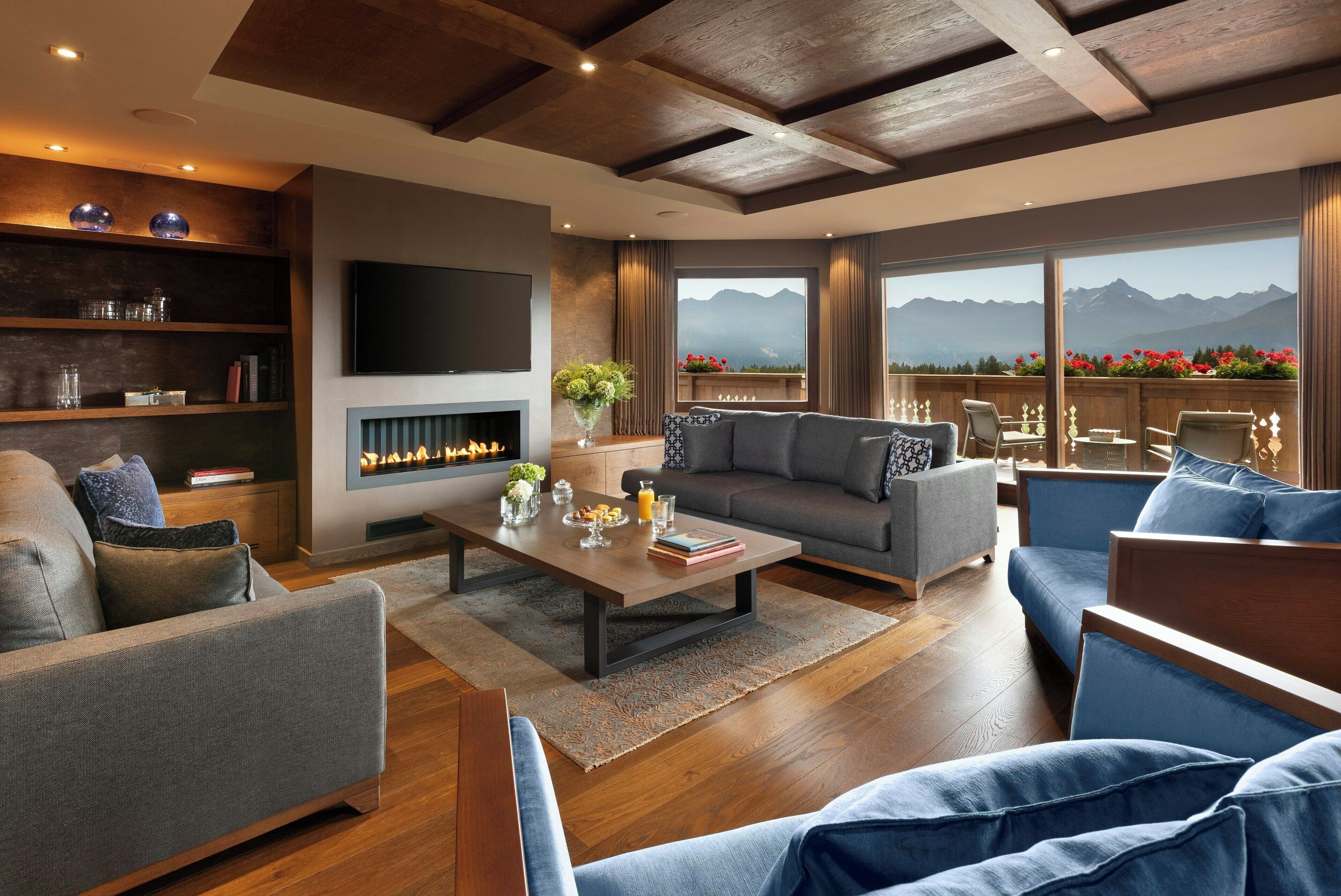 Bộ đồ giường cao cấp, minibar với thức uống miễn phí 