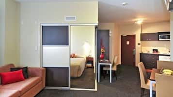1 bedroom, premium bedding, Select Comfort beds, in-room safe