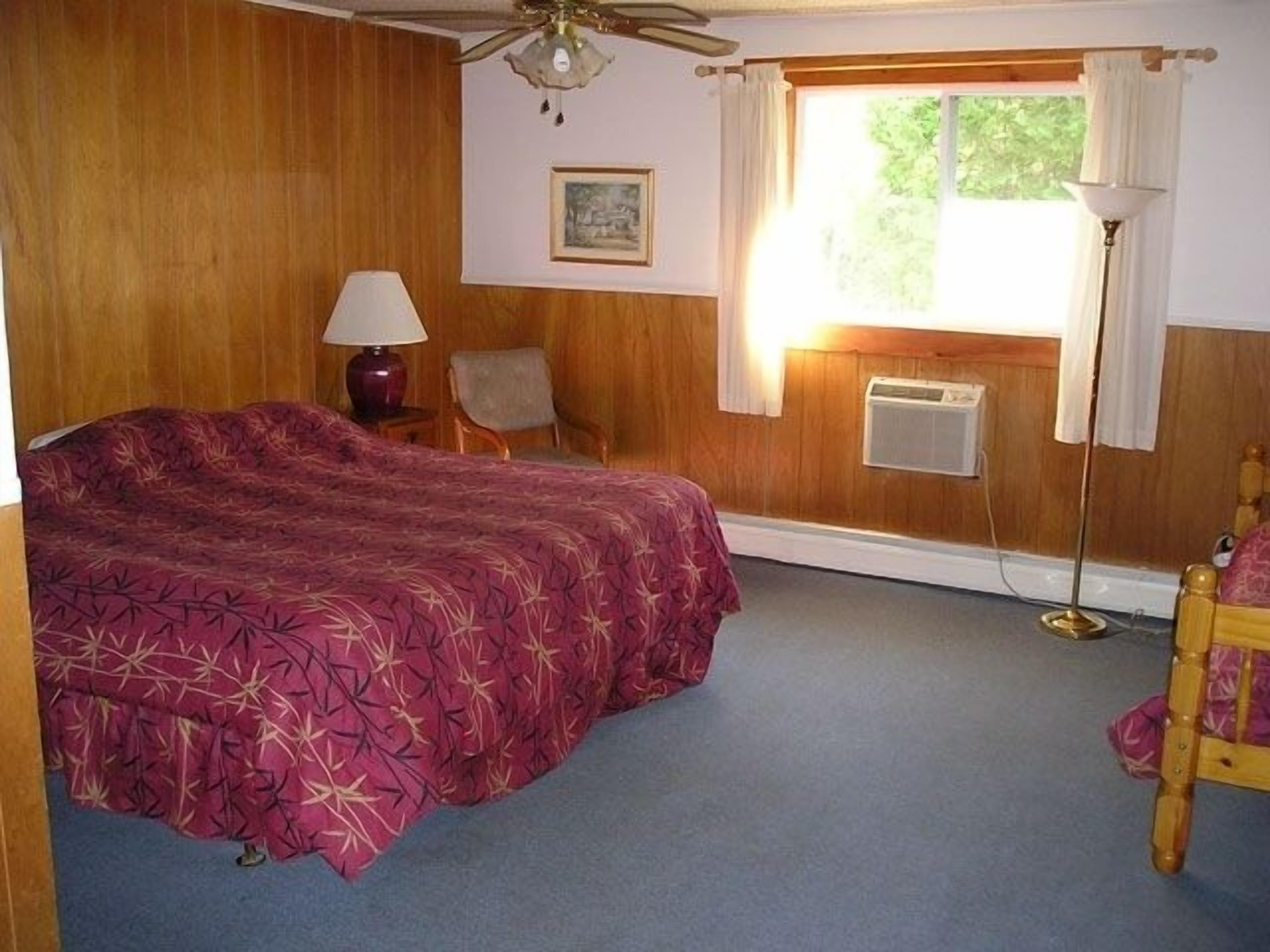 blackout curtains, free wifi, bed sheets, alarm clocks