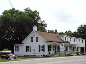 Exterior - The Riverside Inn (Stowe)