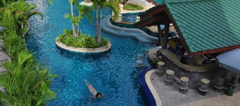 Baan Karonburi Resort