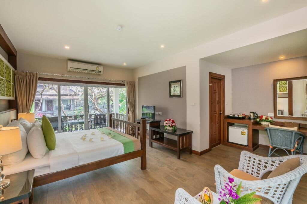 Desk, blackout curtains, iron/ironing board, free WiFi