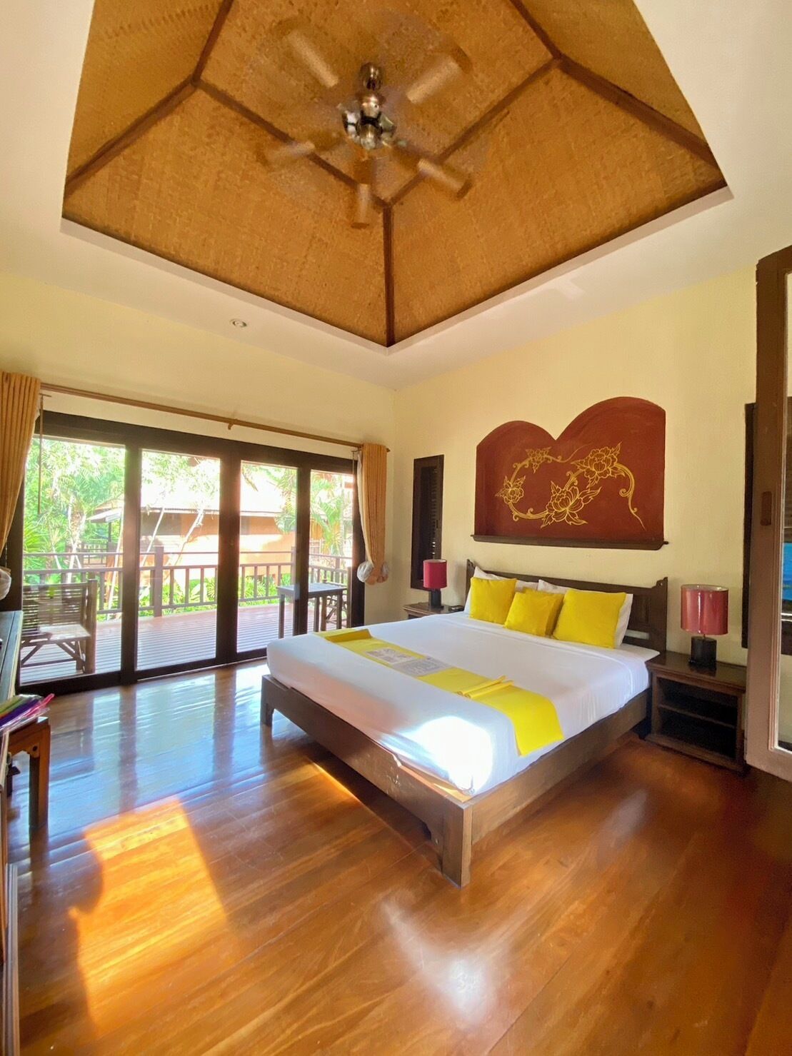 Chalet, Mountain View | Blackout curtains, bed sheets