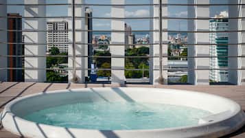 室外 Spa 池