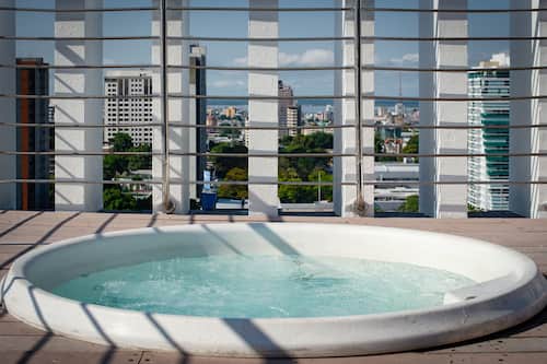 Baignoire à remous extérieure