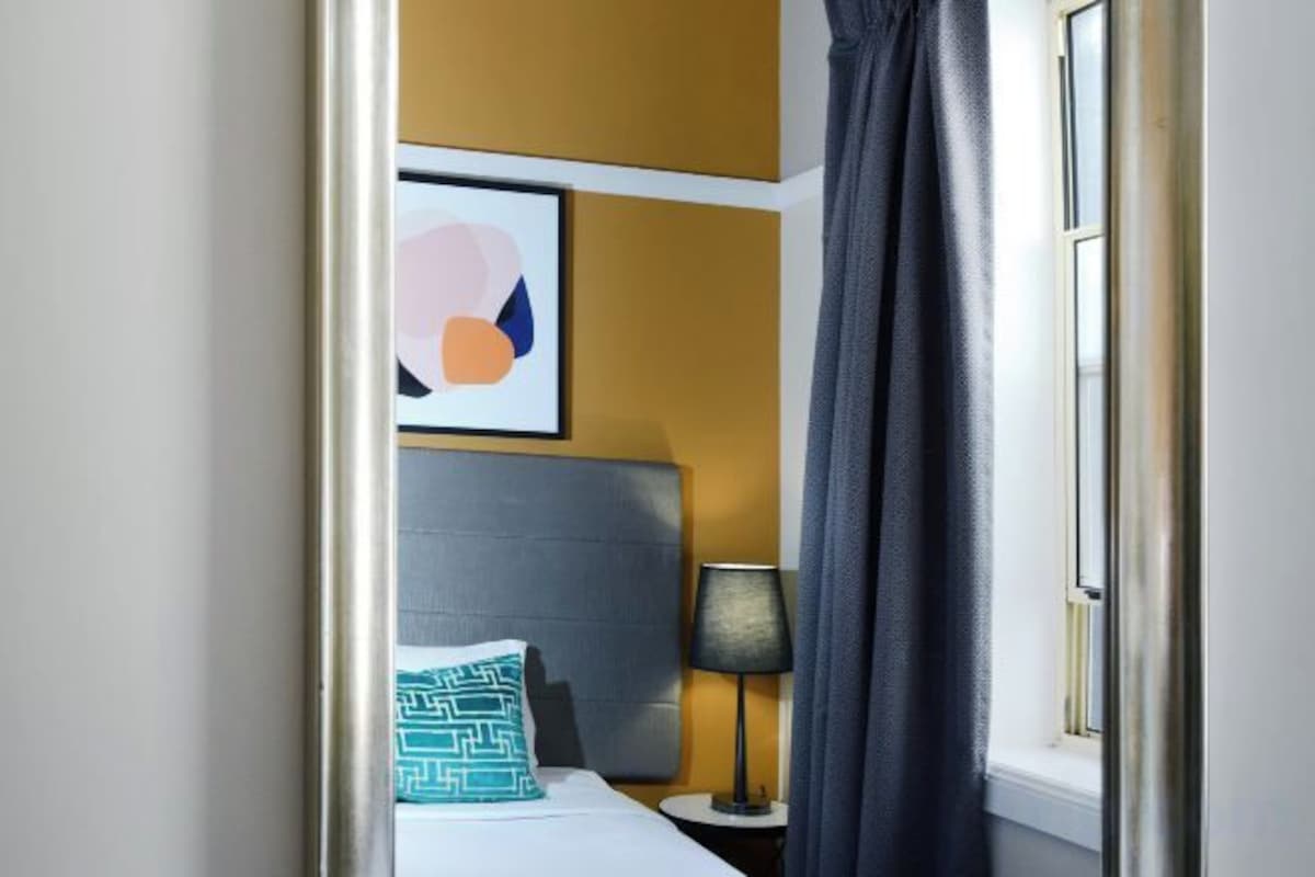 Triple/Twin Room with Shared Bathroom