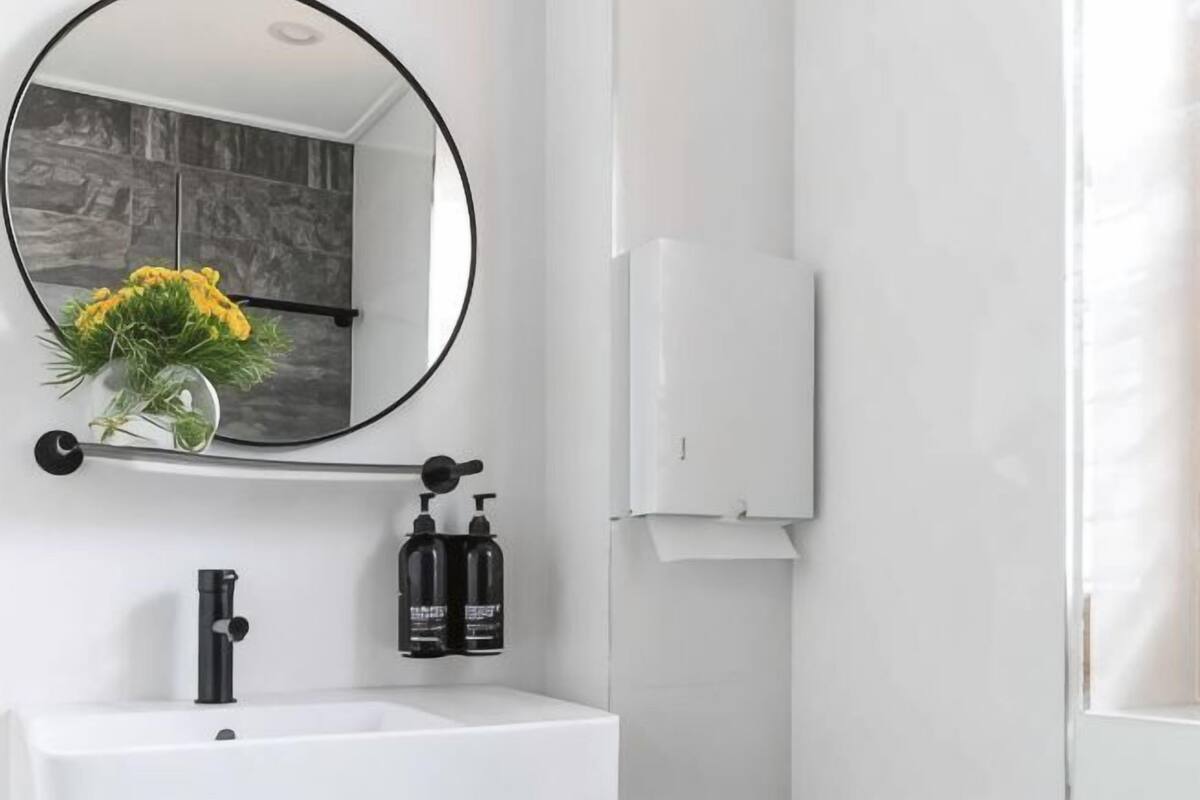 Bathroom | Shower, rainfall showerhead, free toiletries, towels
