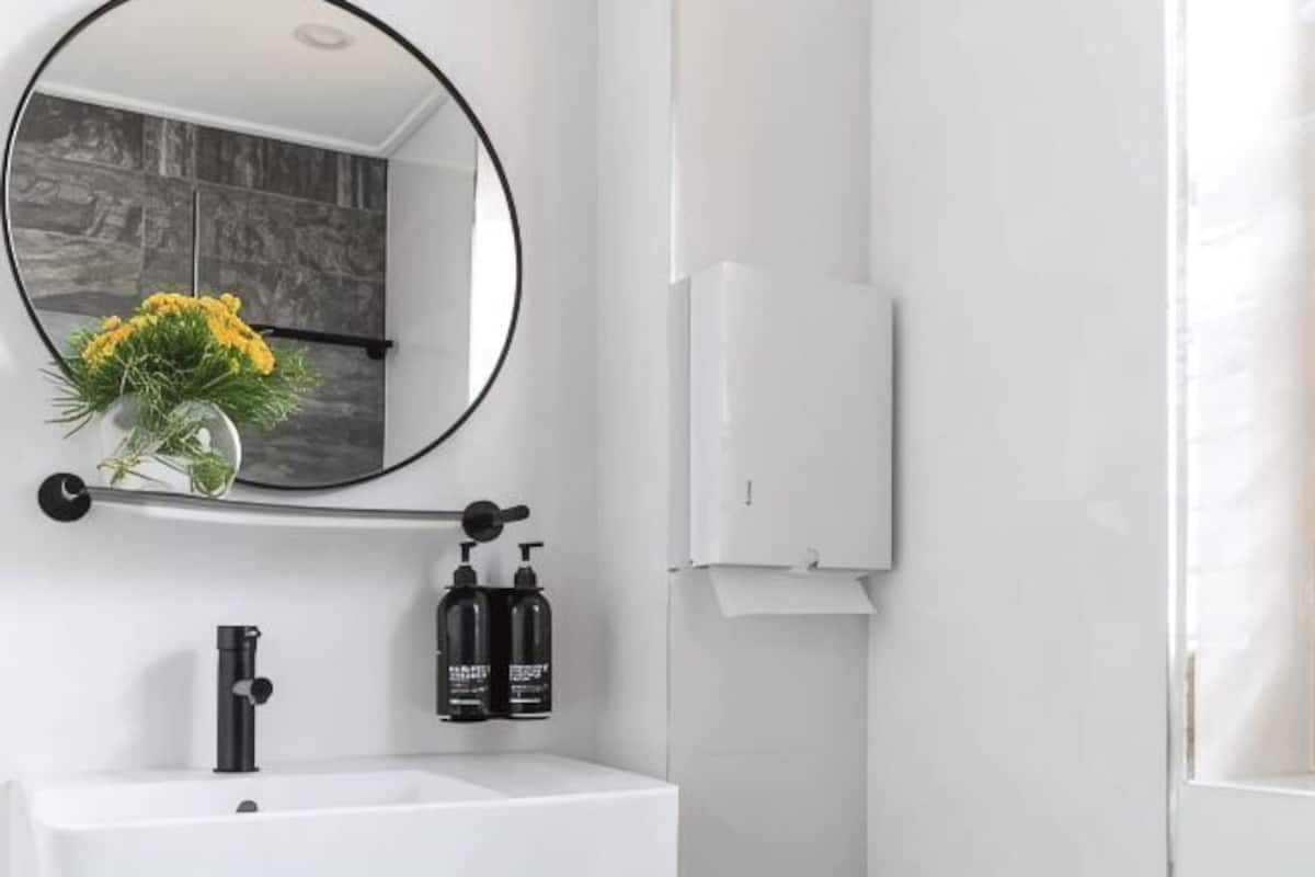 Bathroom | Shower, rainfall showerhead, free toiletries, towels