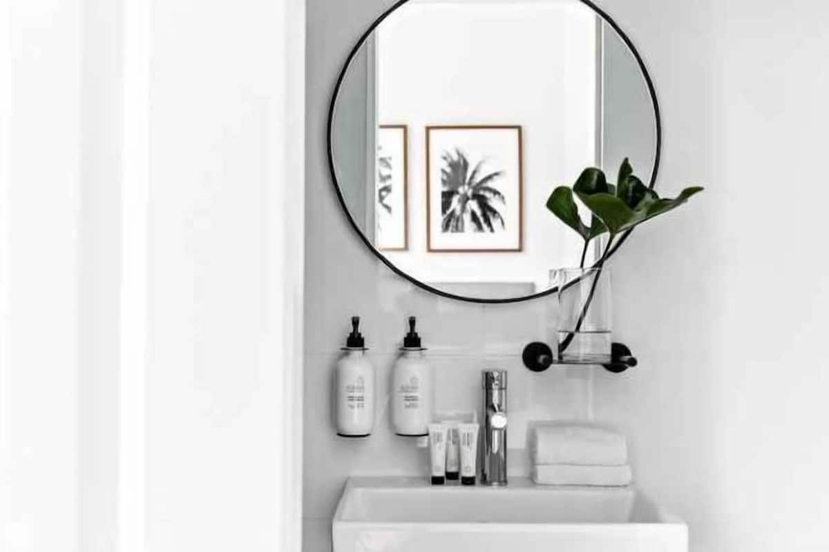 Bathroom | Shower, free toiletries, hair dryer, towels