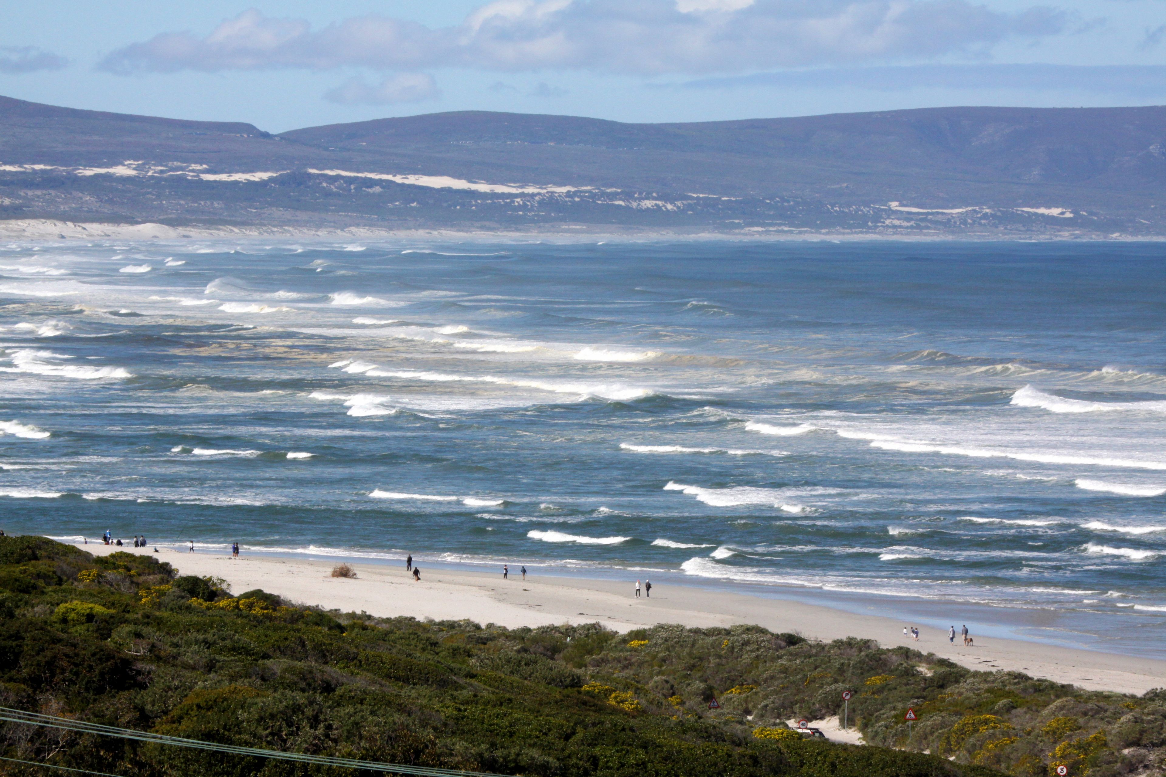 Beach nearby, white sand, sun-loungers, beach umbrellas