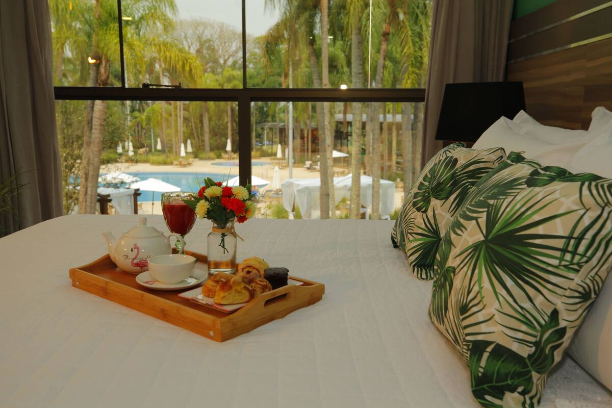 Room service – dining