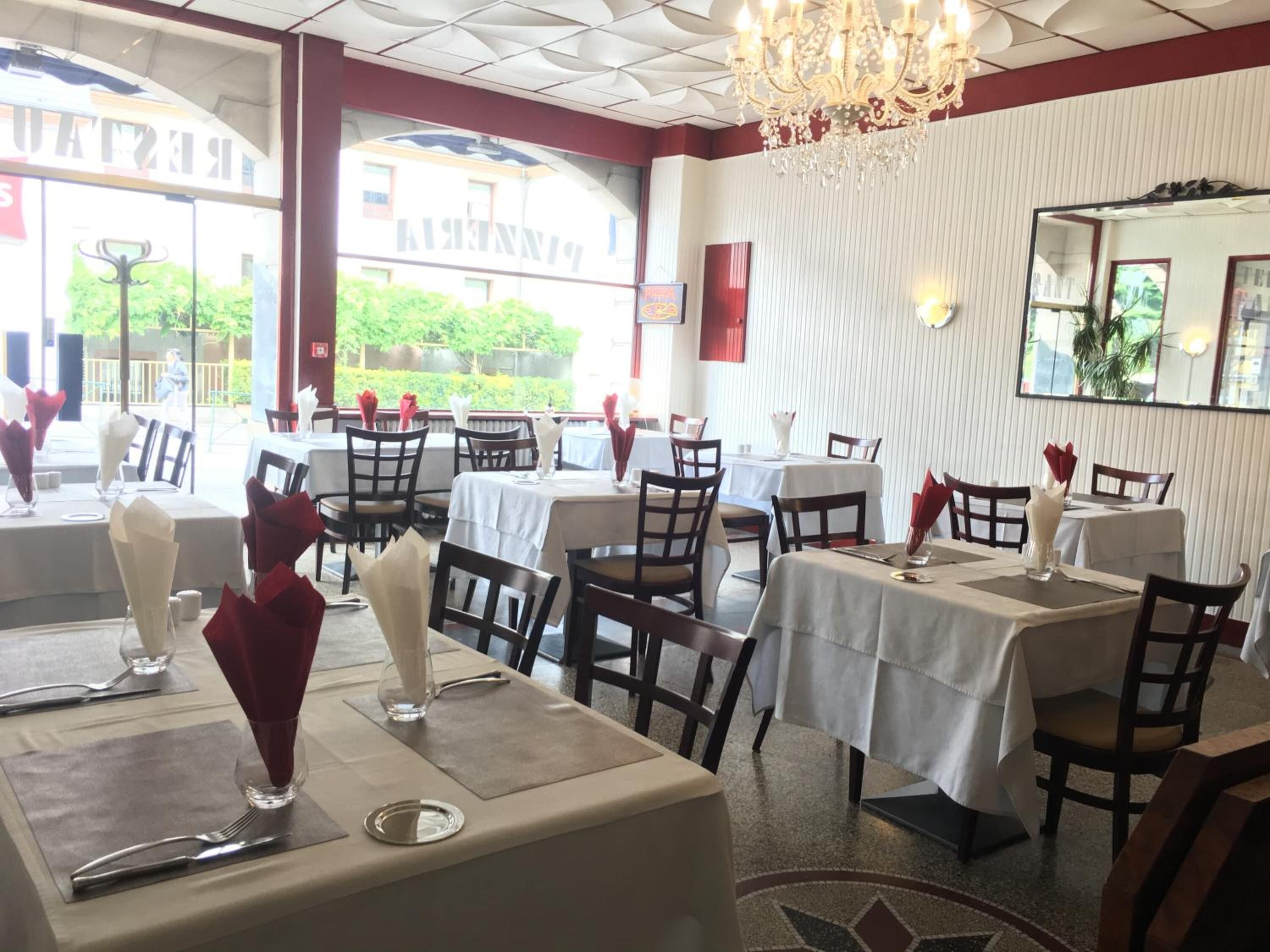 breakfast, lunch, dinner served; al fresco dining