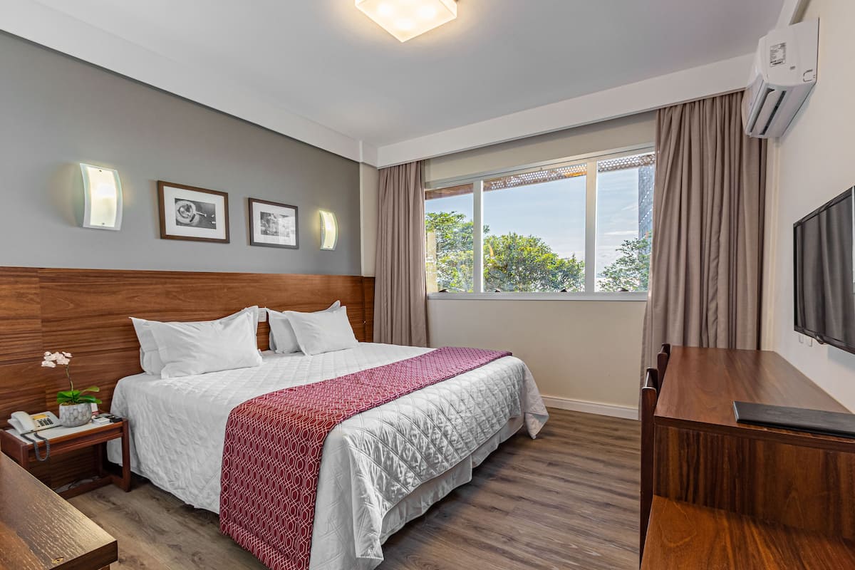 In-room safe, desk, blackout drapes, soundproofing