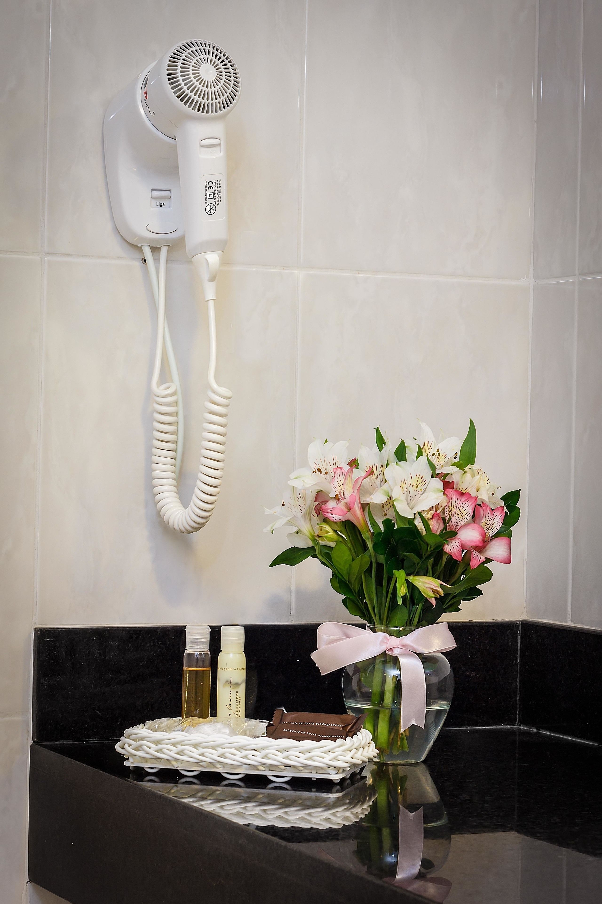 shower, free toiletries, hair dryer, towels