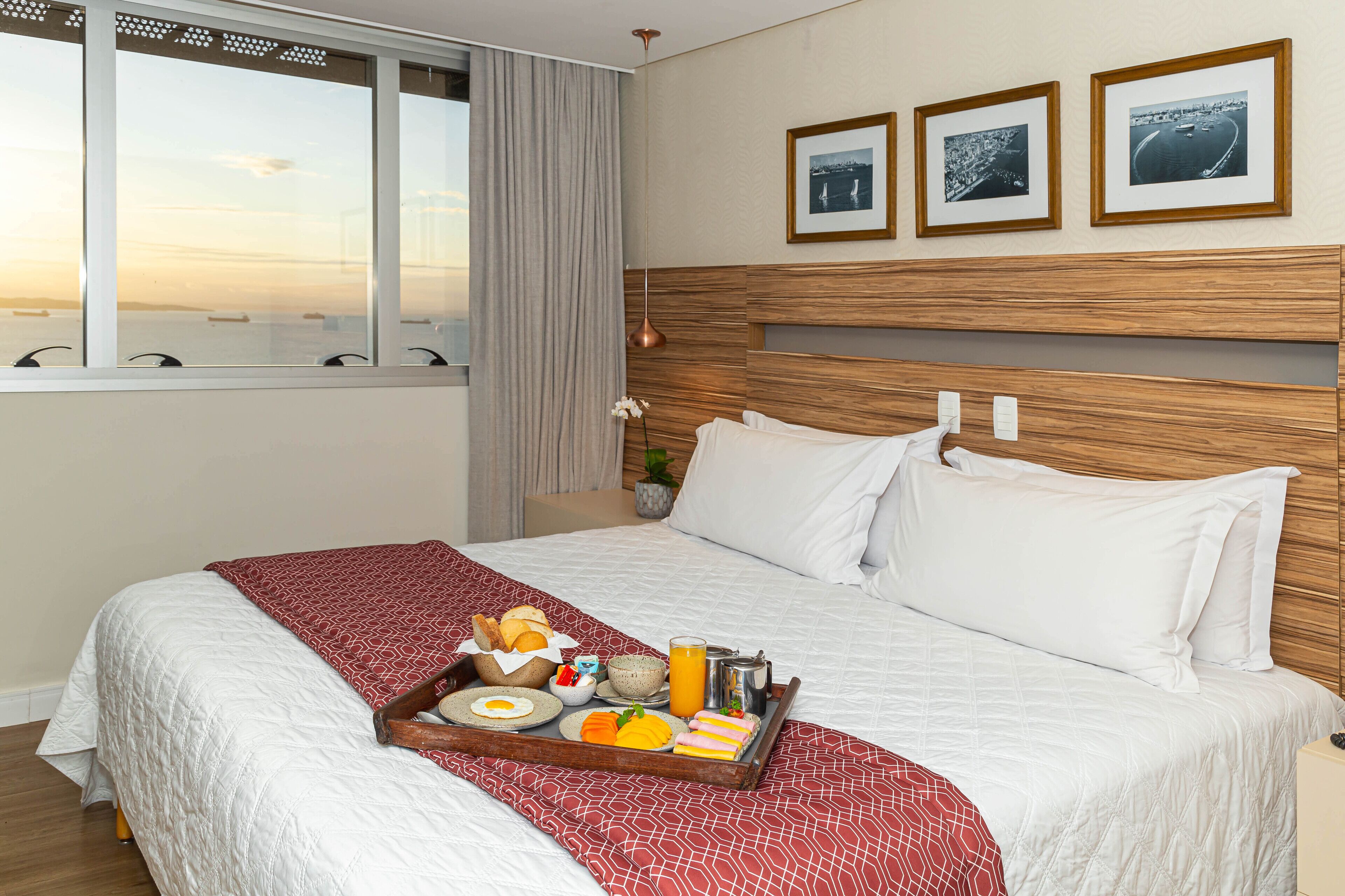 Coffres-forts dans les chambres, bureau, rideaux occultants