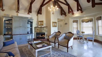Villa Suite | Living room | LED TV