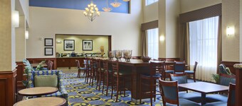 Hampton Inn & Suites Ridgecrest