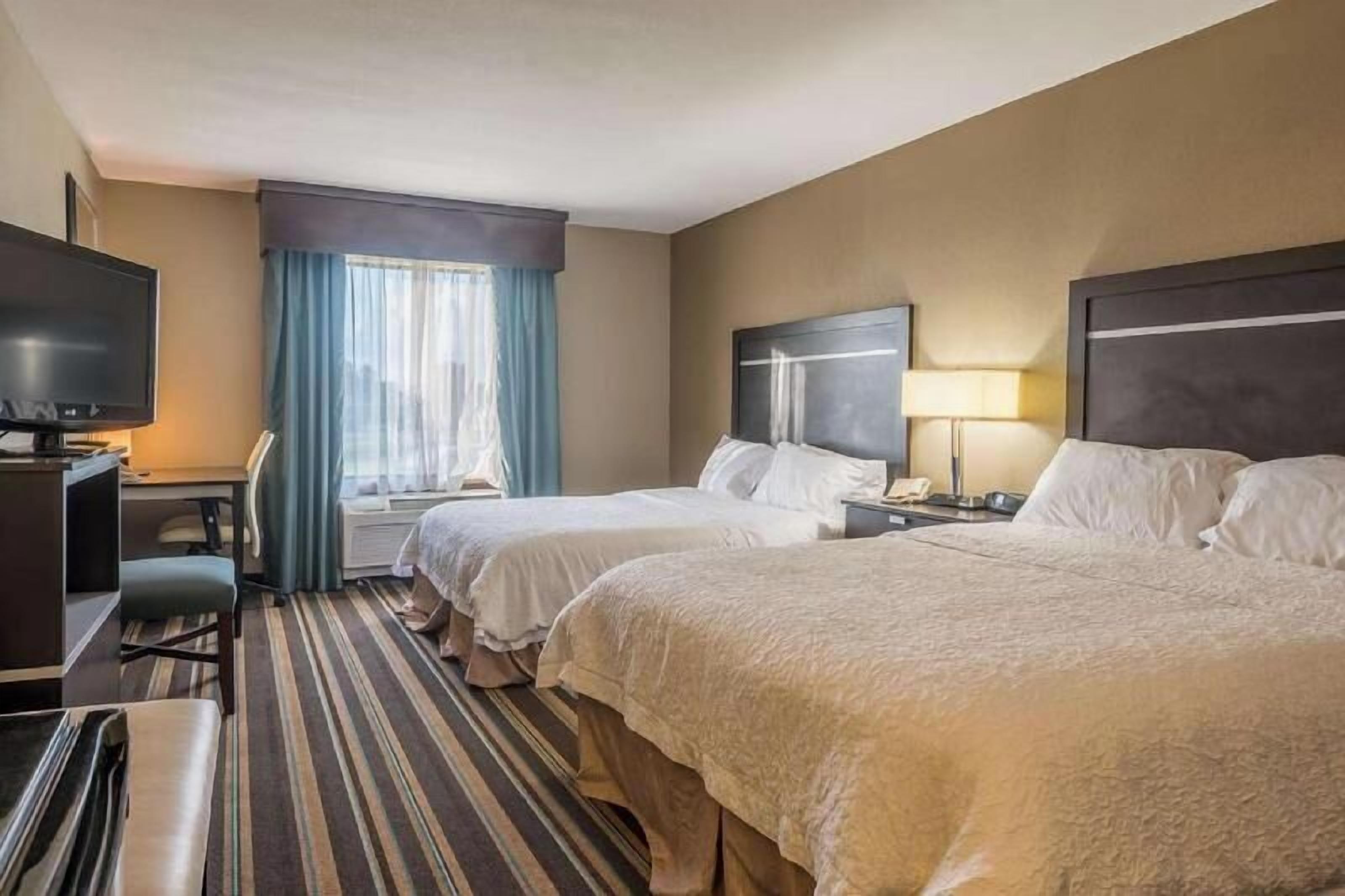 In-room safe, desk, laptop workspace, soundproofing