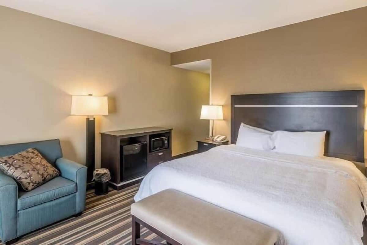 In-room safe, desk, laptop workspace, soundproofing