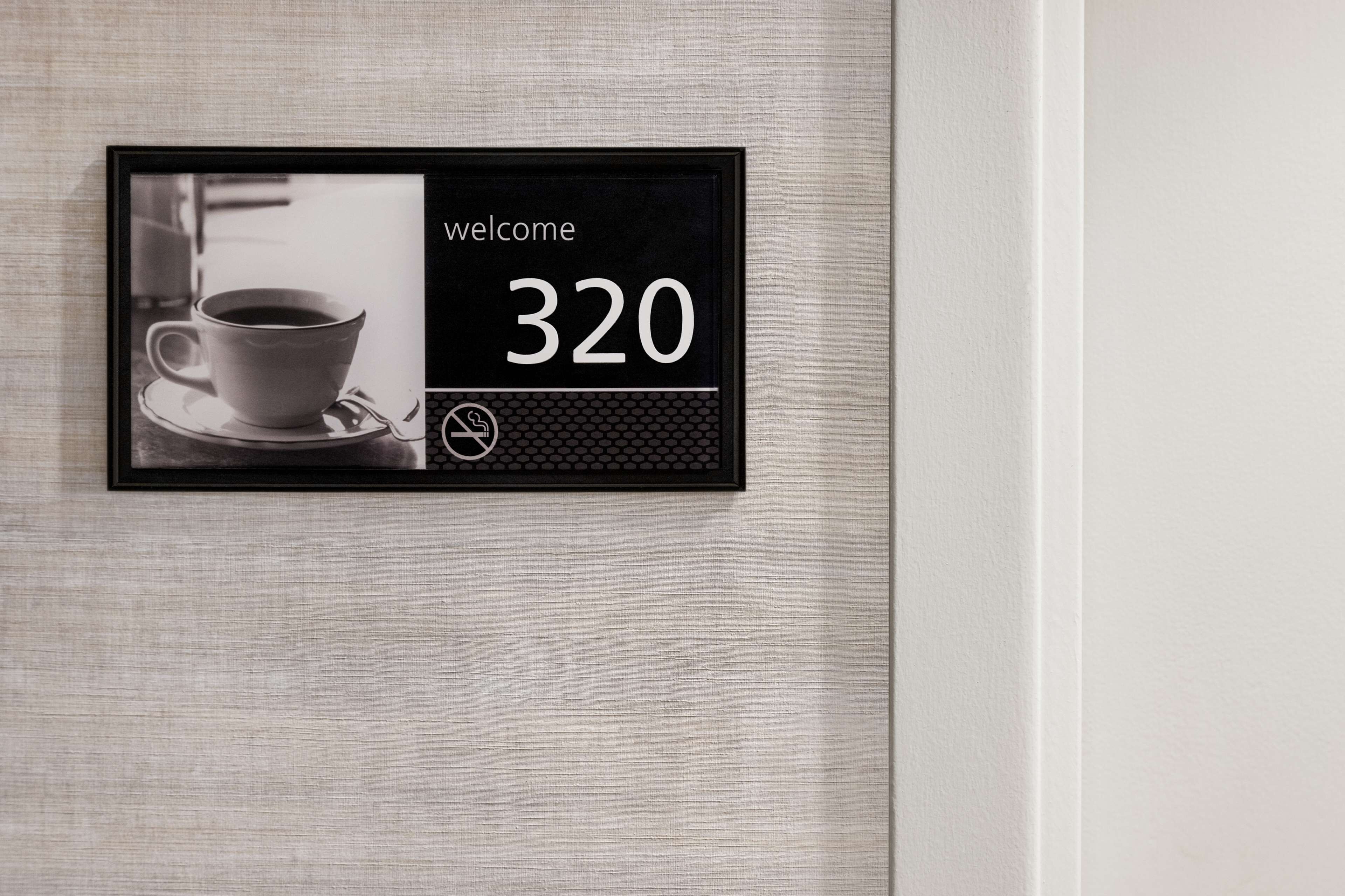 in-room safe, desk, laptop workspace, soundproofing