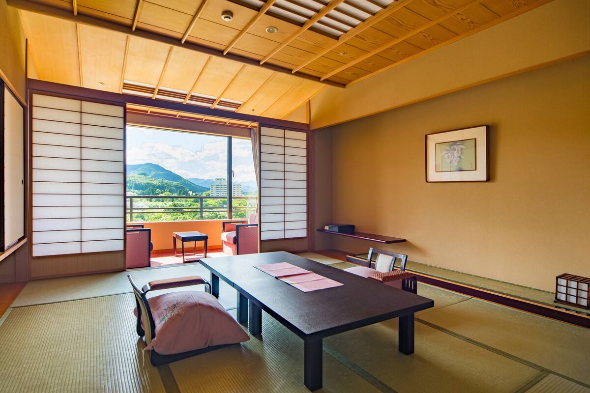 In-room safe, desk, laptop workspace, free WiFi