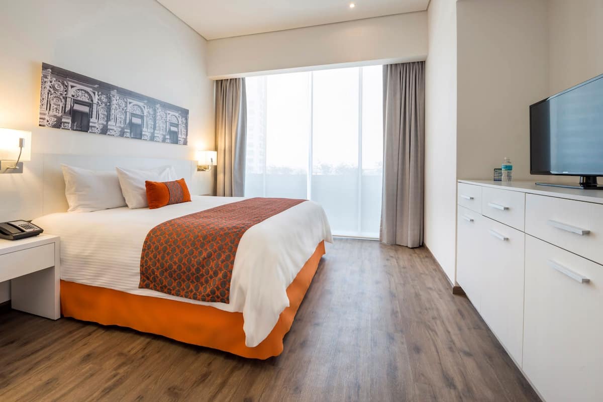 1 bedroom, premium bedding, in-room safe, blackout drapes