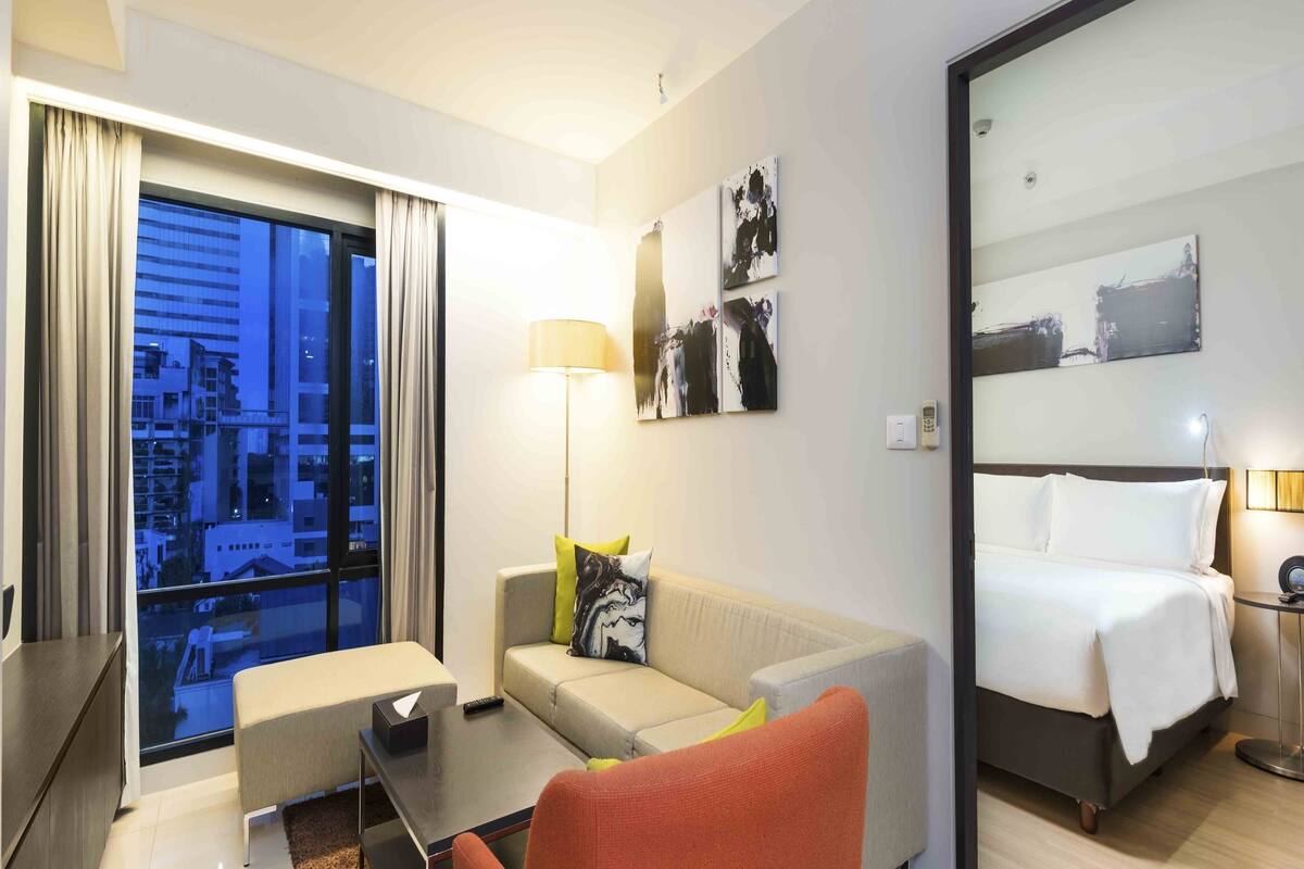 Two Bedroom Suite | Ropa de cama de alta calidad y edredones de plumas