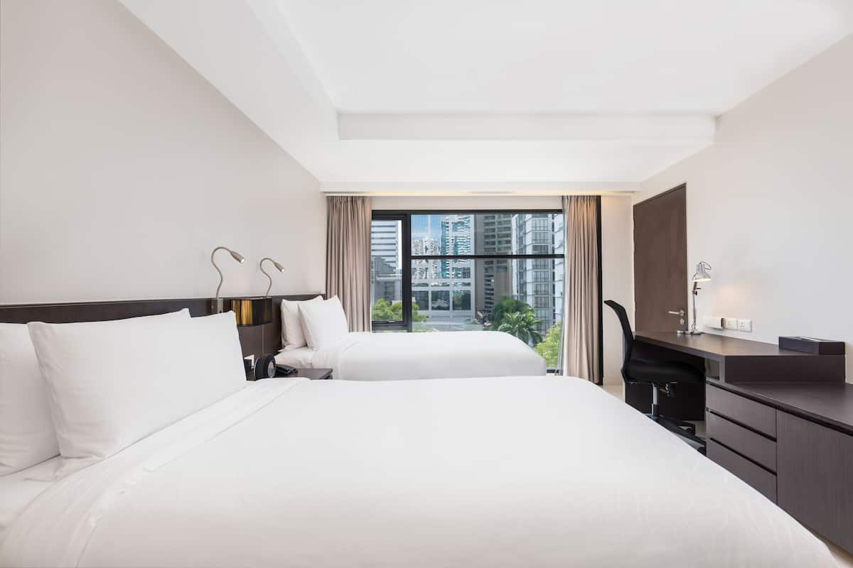 Studio Superior Room Twin Bed